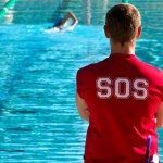 ¿Por qué es imprescindible contar con un socorrista en piscinas con gran afluencia?